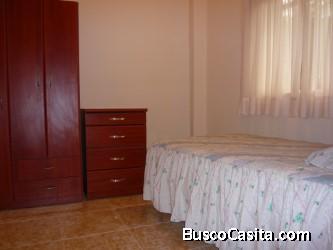 Alquilo Habitación para CABALLERO PROFESIONAL en Los Chorros, Ave El Rosario