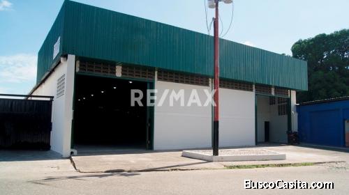 En Venta Galpón con Financiamiento.