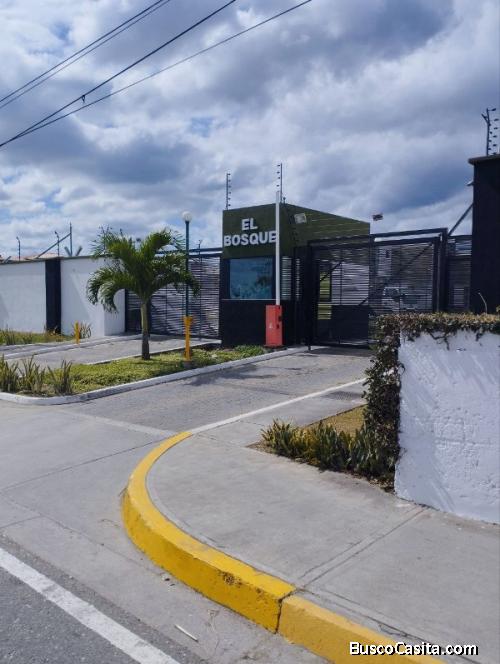 Espectacular Town House Obra Gris Urb el Bosque