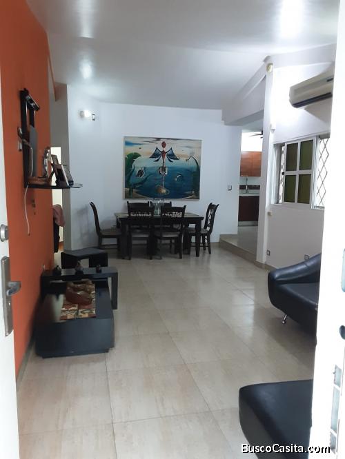 AMPLIA CASA DE 2 NIVELES EN PATARATA