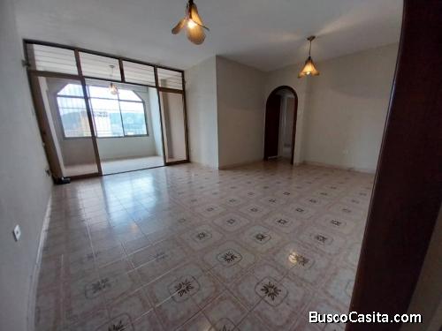 SE VENDE APTO. EN PREBO RESD. LA TOJA VALENCIA ESTADO CARABOBO