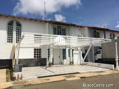 Se vende Town house circuito cerrado Puerta Maraven Punto Fijo Falcón
