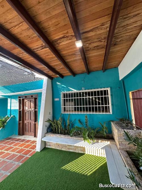  EN VENTA HERMOSA CASA EN URB VALLE HONDO CON EXCELENTE UBICACIÓN 