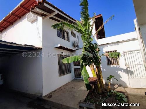 Casa en venta por la Calle Iturbe en Coro Estado Falcón. Venezuela.