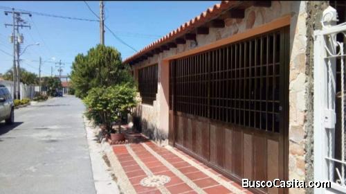 Vendo casa en urbanismo privado, en cumaná