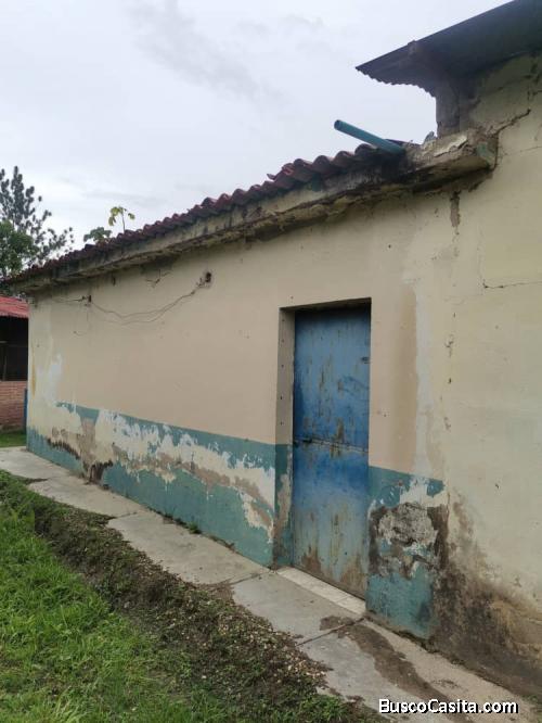 VENDO TERRENO EN EL TOCUYITO VALENCIA ESTADO CARABOBO