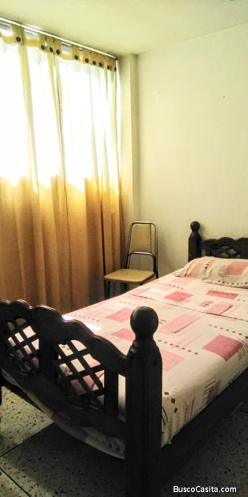 El Marqués alquilo linda habitación 
