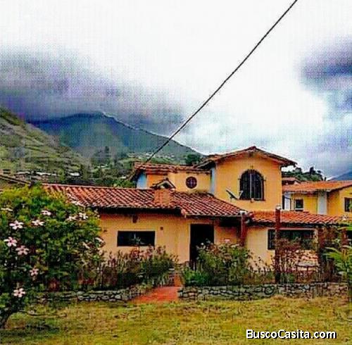 HERMOSA PROPIEDAD EN TABAY. MERIDA. VENEZUELA 