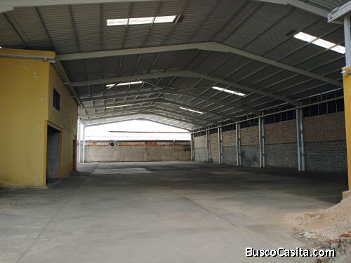 En Venta Galpón en la zona Industrial La Quizanda, Valencia, Edo. Carabobo.