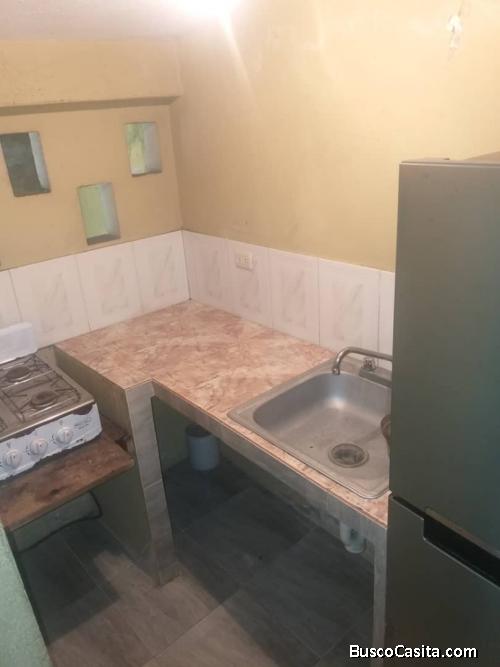 ALQUILER ANEXO PARA DAMA