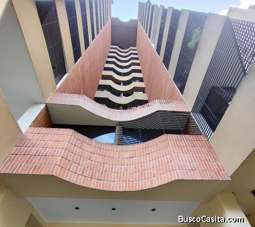 Apartamento en buen estado en calle principal de Valles de Camoruco