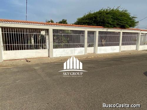     Se  vende Casa con parcela de terreno anexo en Puerta Maraven, Falcon