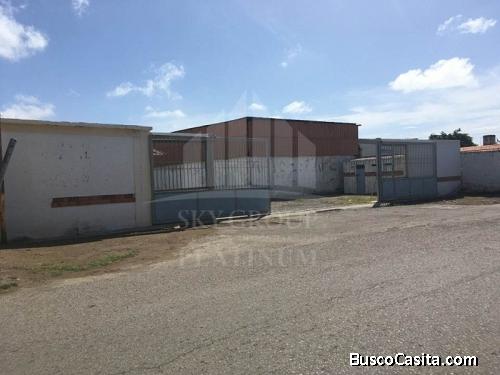 Terreno con Bienechurias, en Punto Fijo, Falcon