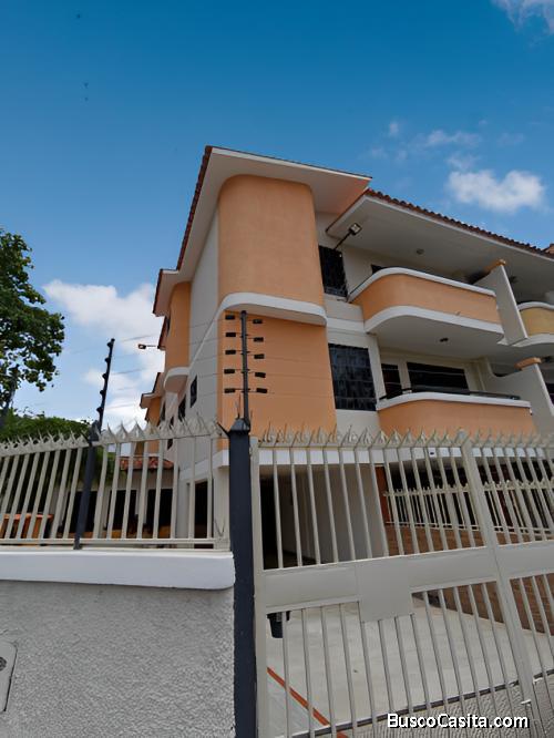 Marbella Mendoza alquila apartoquinta en el trigal centro