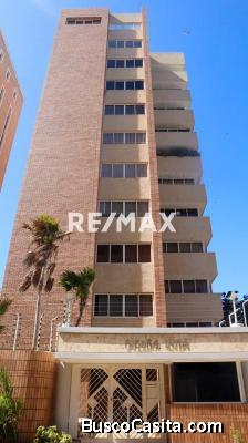 apartamento venta maracaibo Edif. Piedra Luna la lago 100524