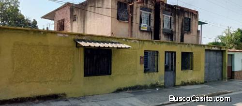 En Venta Terreno con 3 casas construidas en Los Chorritos Tocuyito Libertador Carabobo