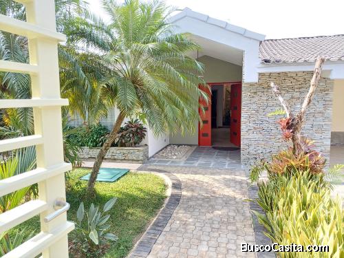 Edna Uzcategui Vende Espectacular Casa en Colinas de Guataparo. Valencia. Carabobo .Venezuela