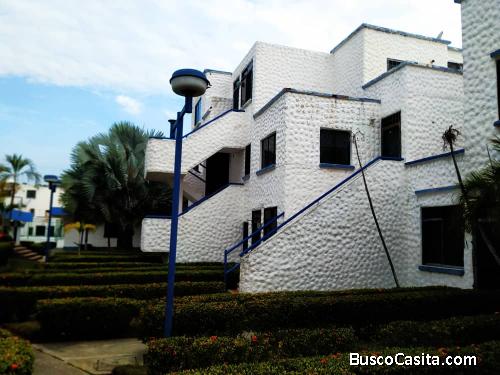 Apartamento en Tacarigua De La Laguna EN VENTA