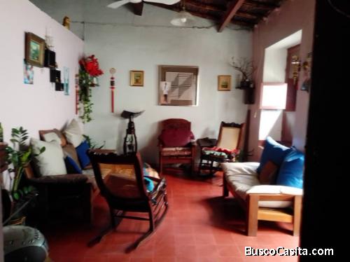 Casa versátil: perfecta para vivienda y negocio Casco Colonial Petare