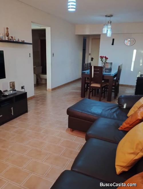 Excelente Apto. en venta en la Urb. Lomas de Ávila, Palo Verde. Telf. 04269138924.