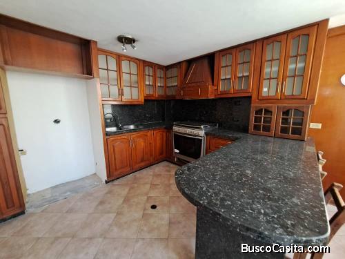 URB. CAMINOS DE LA MENDERA