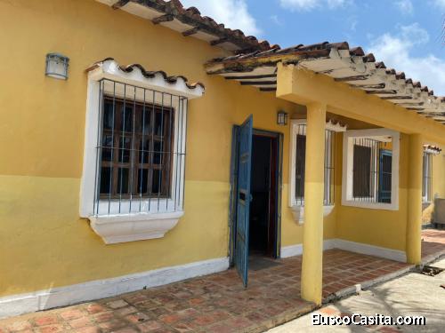 SE Vende   Casa Totalmente Amoblada en Ciudad Flamingo!