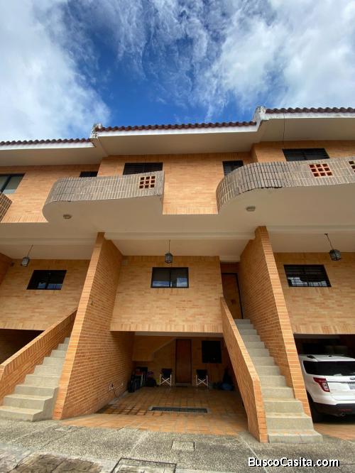 INZITU REALTORS VENDE TOWNHOUSE CONJ. RESIDENCIAL COSTA  AZUL. EL PARRAL