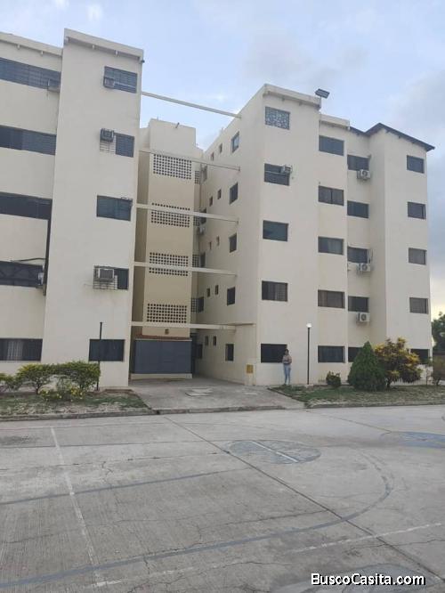 Vendo Bello Apartamento ubicado en Paraparal, Res. Bosque Encantado 