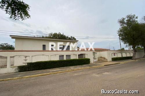 Casa Quinta en Venta Remax Millenium