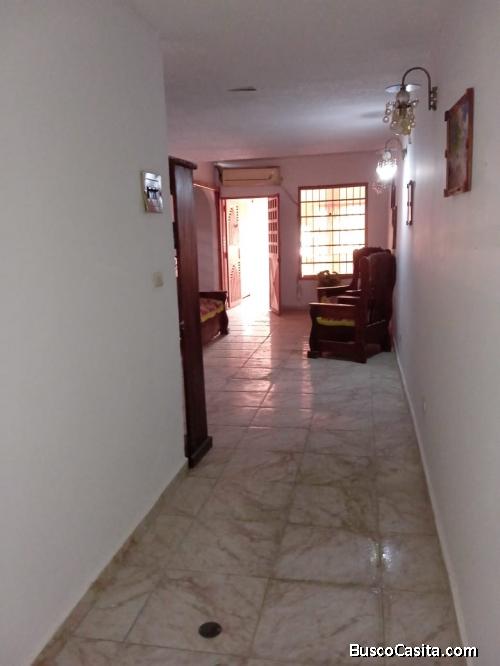 HERMOSA CASA TOTALMENTE MODIFICADA EN ZONA SEGURA 