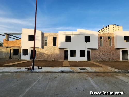 TOWNHOUSE EN VENTA EN URBANIZACION CERCA DE LA RIBEREÑA CABUDARE