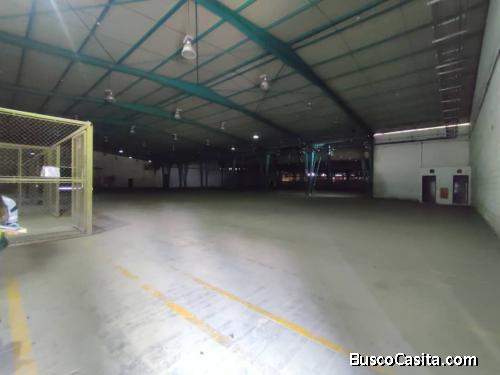 Edna Uzcategui  ALQUILA Galpón en la Zona Industrial Municipal Sur Valencia – Carabobo VENEZUELA