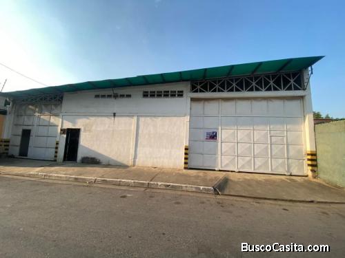 Edna Uzcategui VENDE GALPON EN SANTA CRUZ DE ARAGUA