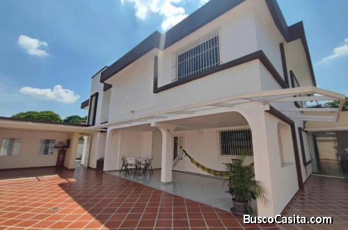 Edna Uzcategui VENDE  CASA EN PREBO II CALLE CERRADA