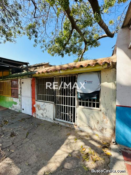 Casa con Local Comercial Urb. Los Olivos Remax Millenium