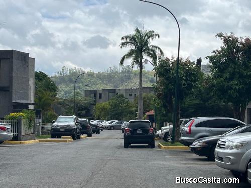 VENDO TOWNHOUSE 183 M2 LA BOYERA, CARACAS