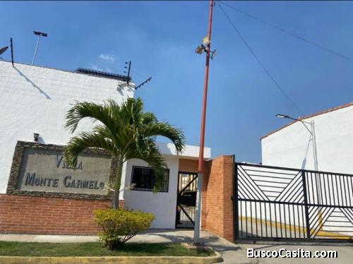 Edna Uzcategui   Vende Casa  en Res Monte Carmelo - Pueblo de San Diego