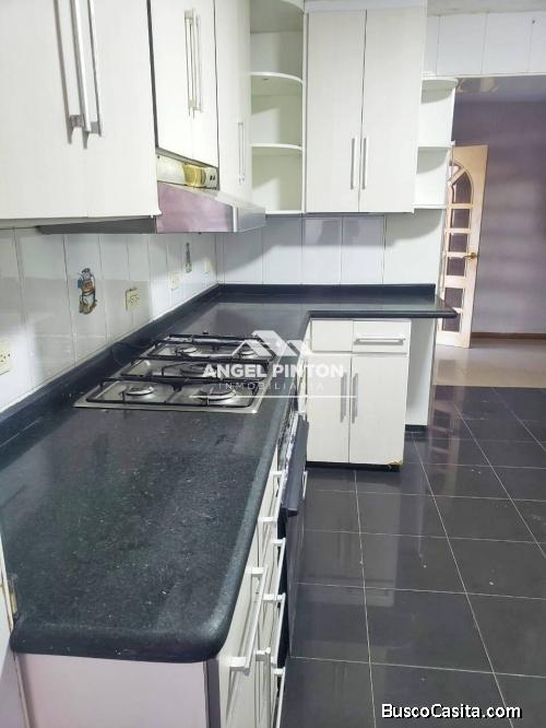 APARTAMENTO VENTA AV EL MILAGRO MARACAIBO SWUETTER API 5502