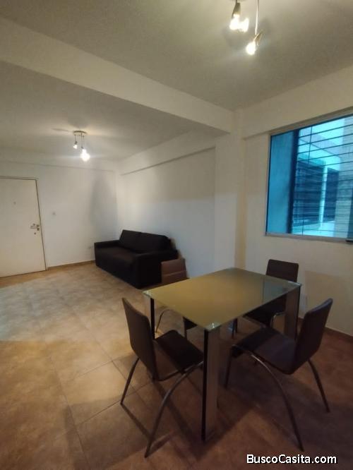 Apartamento en venta en Residencias Las Iguanas, zona de la Mendera en Cabudare.