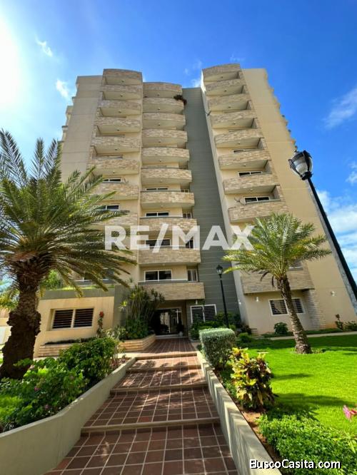 Apto. en Alquiler Resid. Lago Country III Remax Millenium