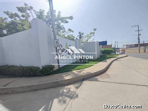 TOWNHOUSE EN VENTA EN AV CECILIO ACOSTA MARACAIBO SWUETTER API 7111