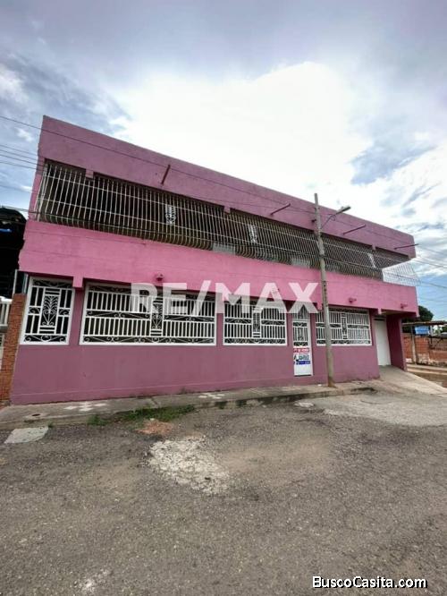 Casa Comercial en Venta Barrio Bolívar Remax Millenium