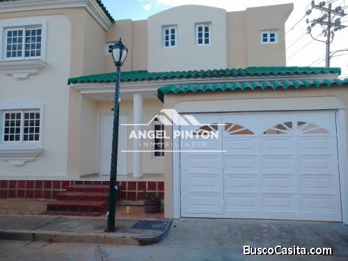TOWNHOUSE VENTA VILLA OASIS COUNTRY MARACAIBO SWUETTER API 5512