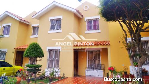TOWNHOUSE VENTA VILLA ARENALES MARACAIBO SWUETTER API 5880