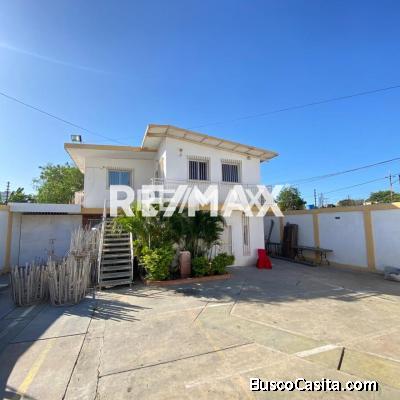 Casa Comercial en Venta. Don Bosco. Remax Millenium