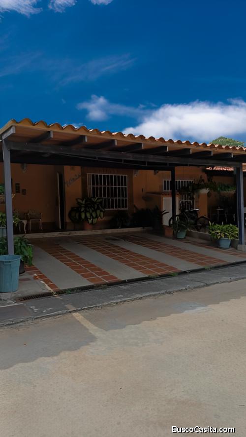 Edna Uzcategui VENDE  CASA EN VALLE DE ORO SAN DIEGO