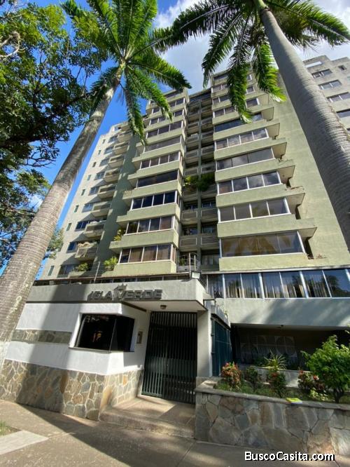 EDna Uzcategui Vende Casa Quinta en La Urbanización La Viña,