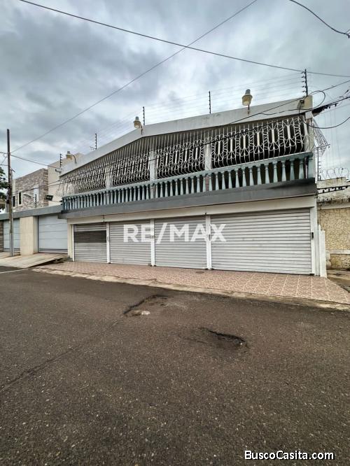 Casa Duplex En Venta. Remax Millenium