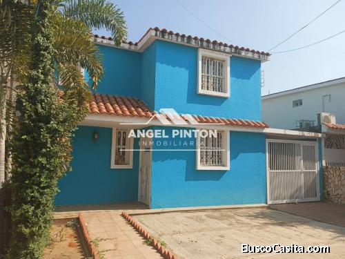 CASA VENTA CLUB HIPICO MARACAIBO SWUETTER API 5596