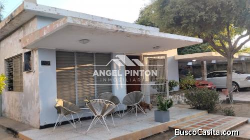 CASA COMERCIAL VENTA CALLE FALCÓN MARACAIBO API 4386